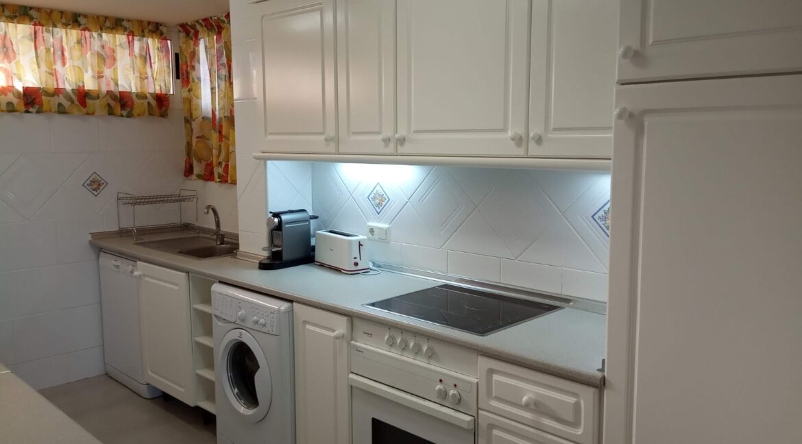 c46d7d4e-1bf6-4679-bd2b-87f379366595