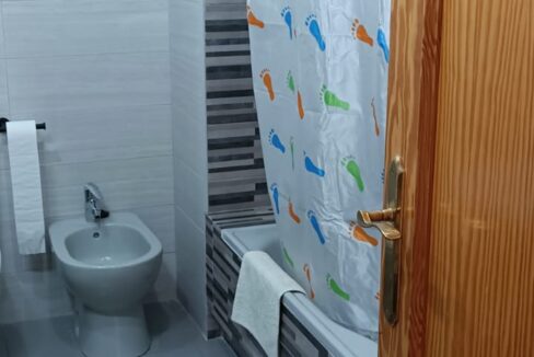 baño con bañera (1)