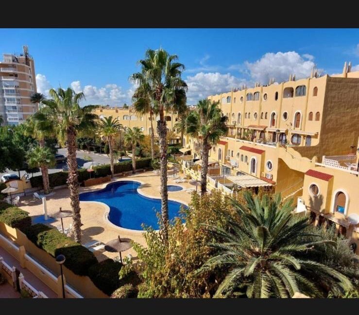 2302b43a-a618-4045-b069-5f573c032d38