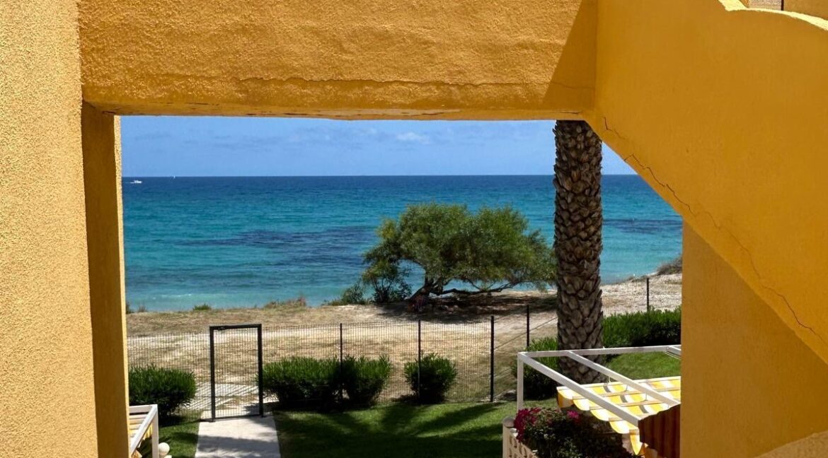 ba8f7c79-8532-41f2-97b9-e3edf365a857