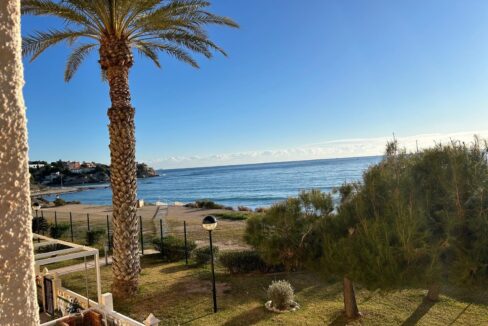 bd90274d-49d7-4da5-988d-6931b8a8c73e