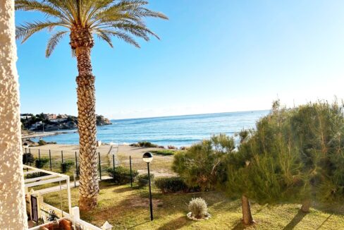 bd90274d-49d7-4da5-988d-6931b8a8c73e