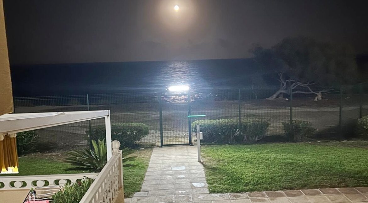 ef0bcbd0-8c00-4c27-91e3-f9a41902b168