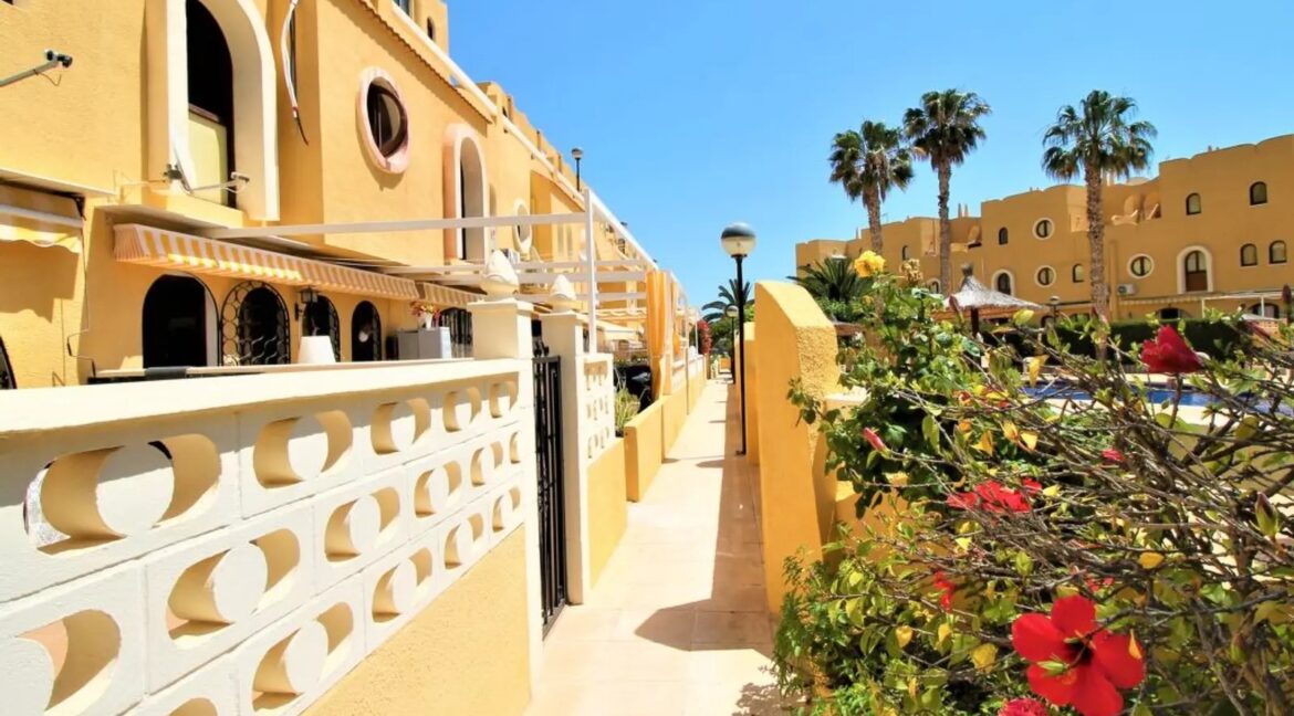 tr_h-1200,w-1600,pr-true,fo-auto (1)