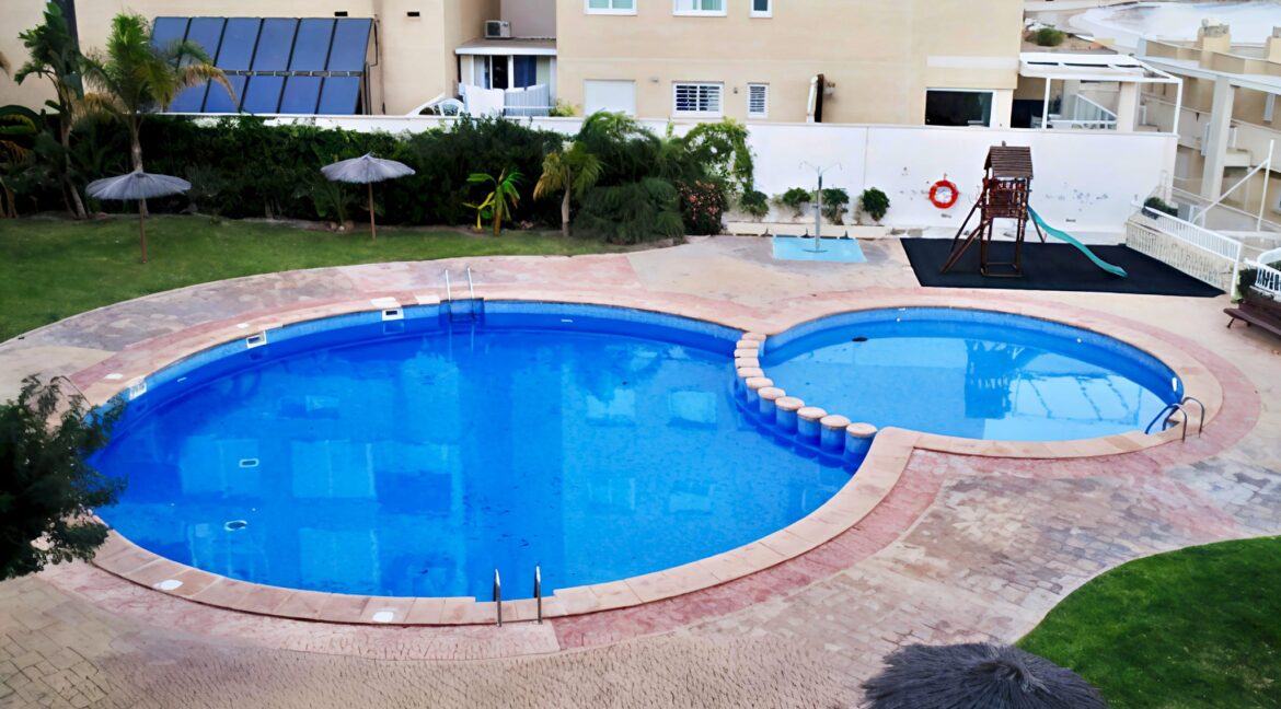 aaf8b1c6-ff75-45ac-a3a2-9fc71bc7dda5