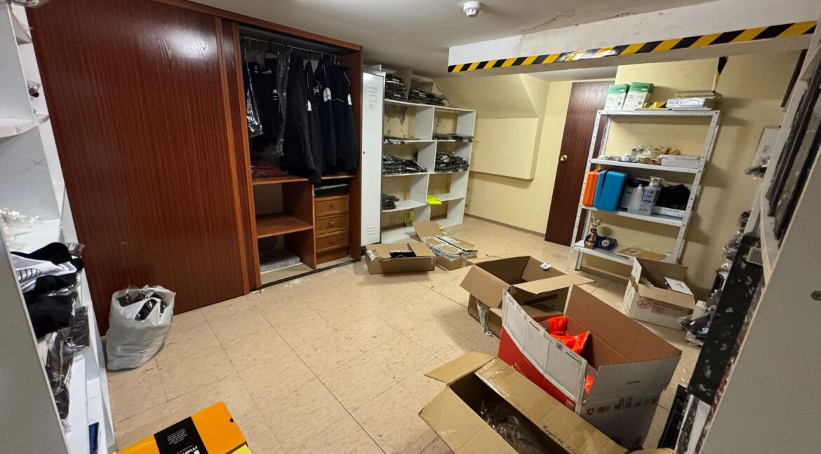 local aliacnte doble piso plaza de toros 11