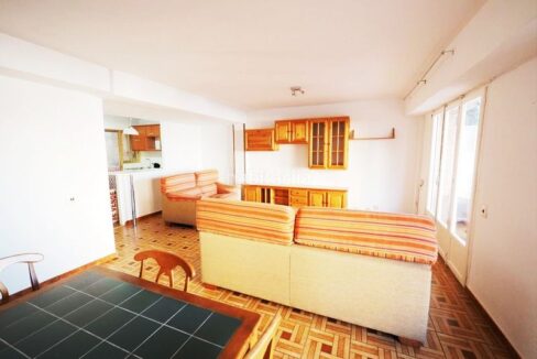 f81d40fc-544b-4e4a-881d-915694cc7bf4